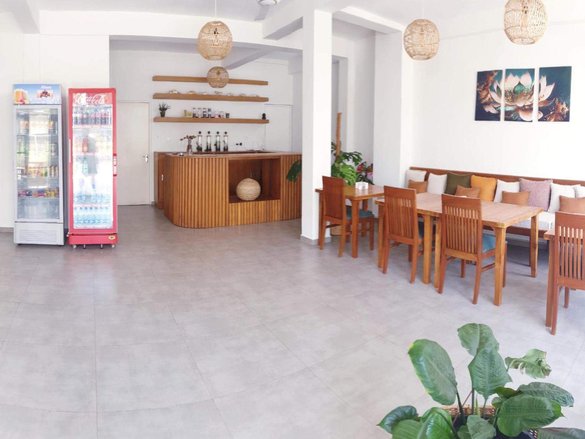 Mountbaylk Hotell Dehiwala-Mount Lavinia Eksteriør bilde
