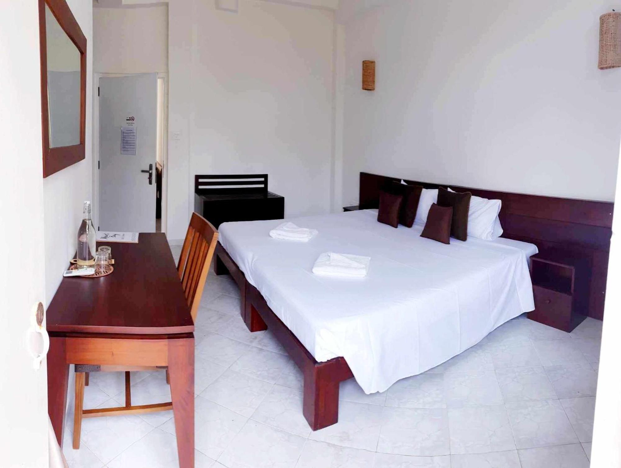 Mountbaylk Hotell Dehiwala-Mount Lavinia Eksteriør bilde