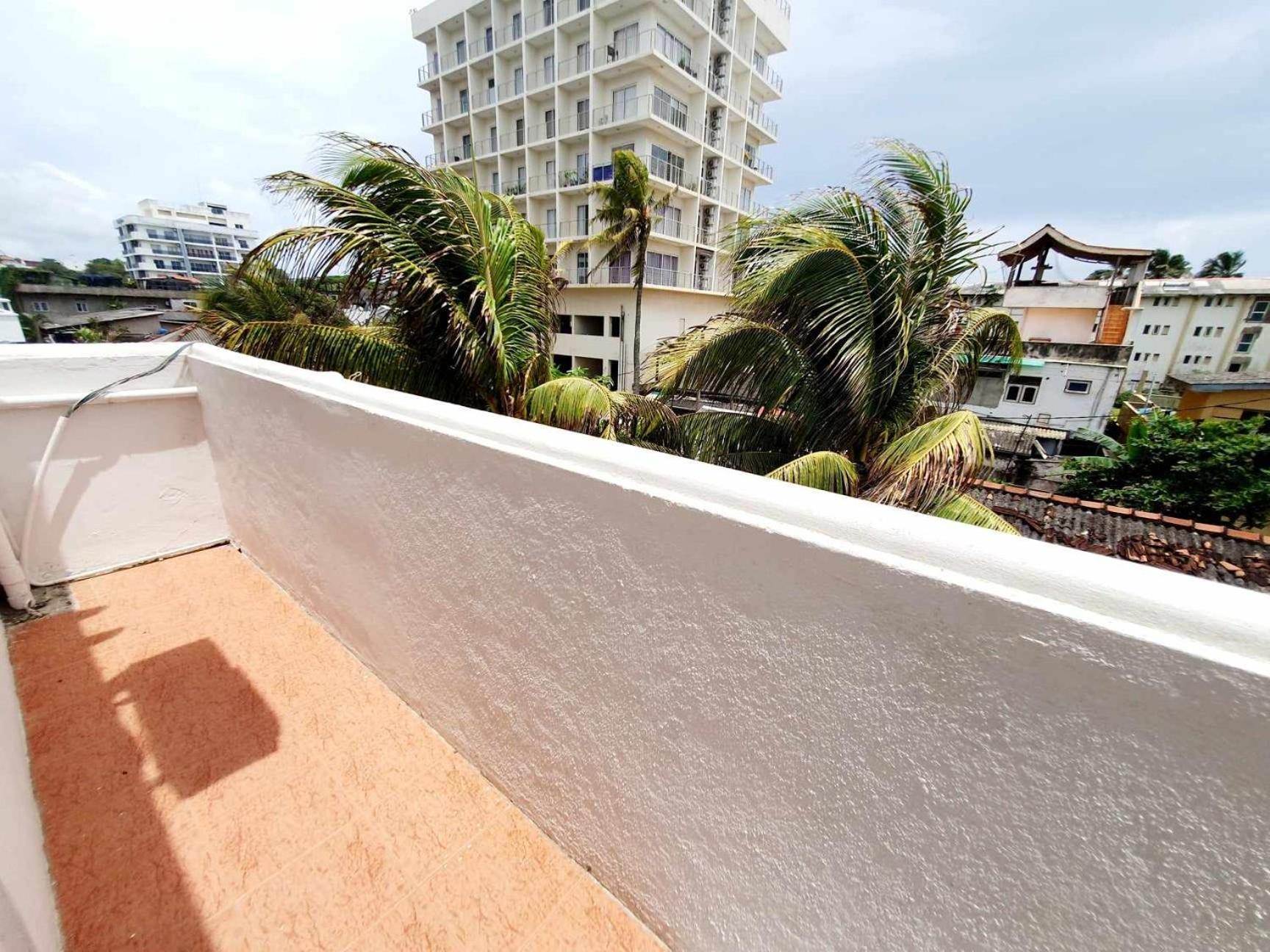 Mountbaylk Hotell Dehiwala-Mount Lavinia Eksteriør bilde