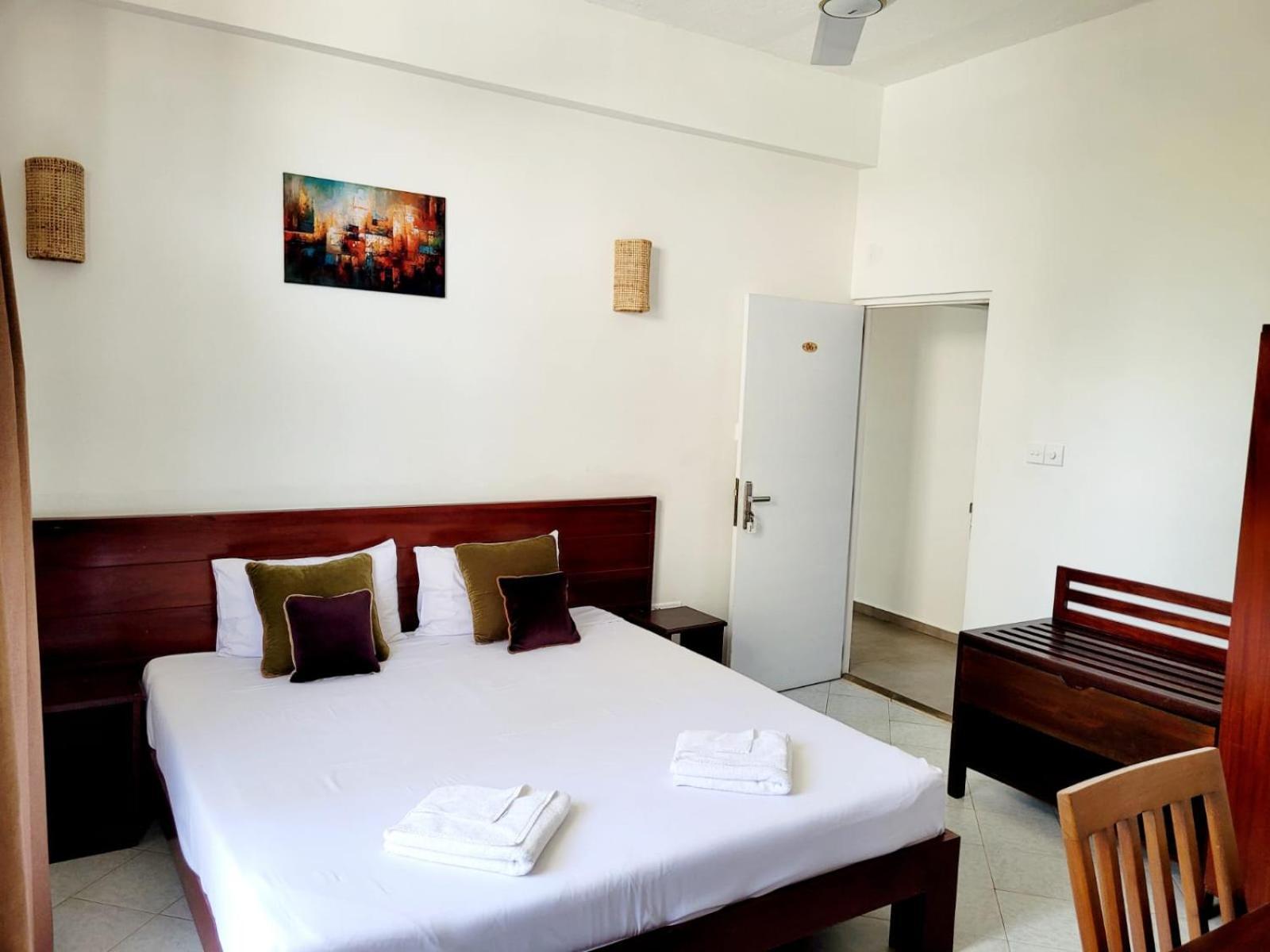 Mountbaylk Hotell Dehiwala-Mount Lavinia Eksteriør bilde